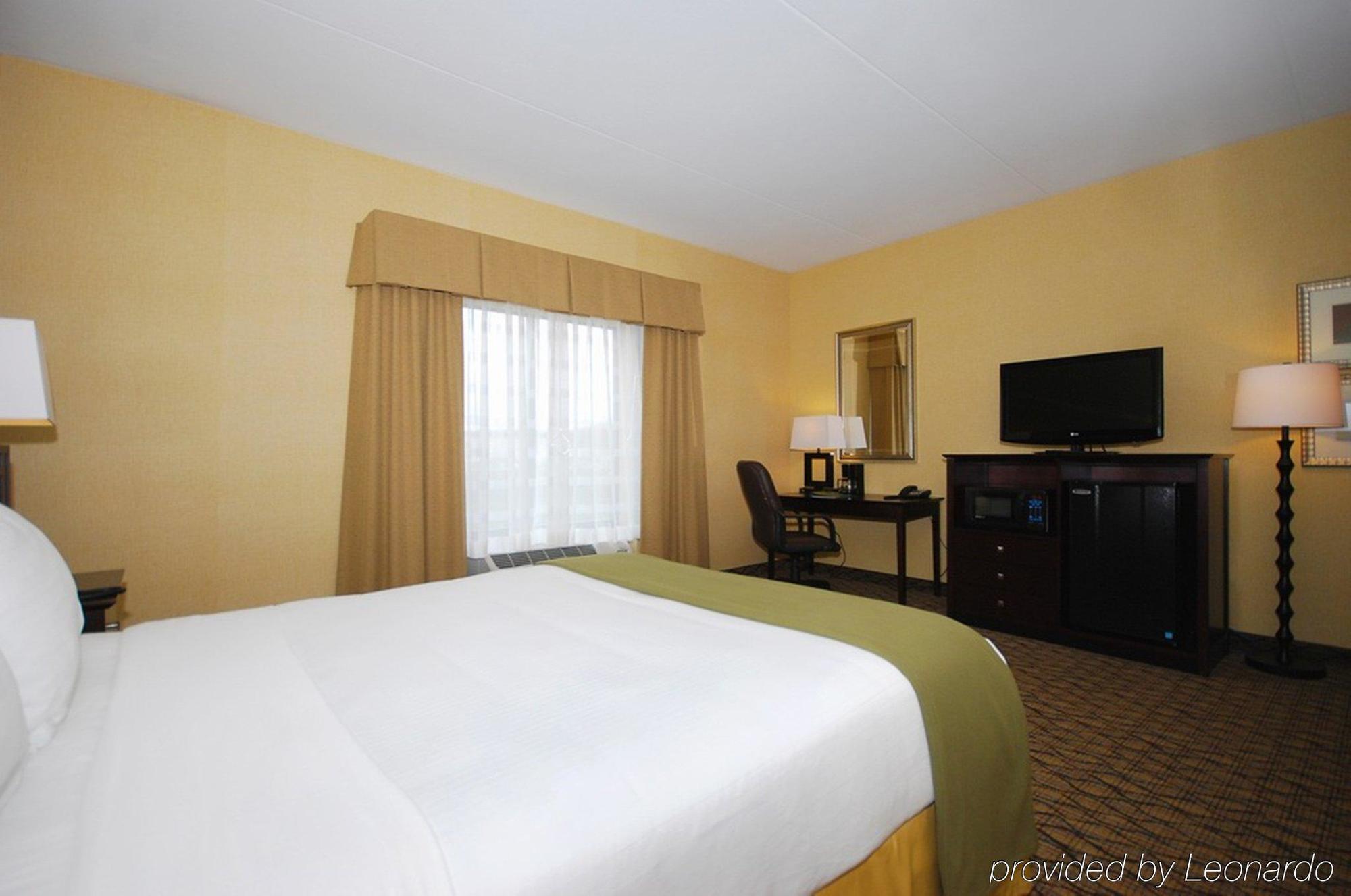 Holiday Inn Express And Suites Kittanning, An Ihg Hotel Dış mekan fotoğraf