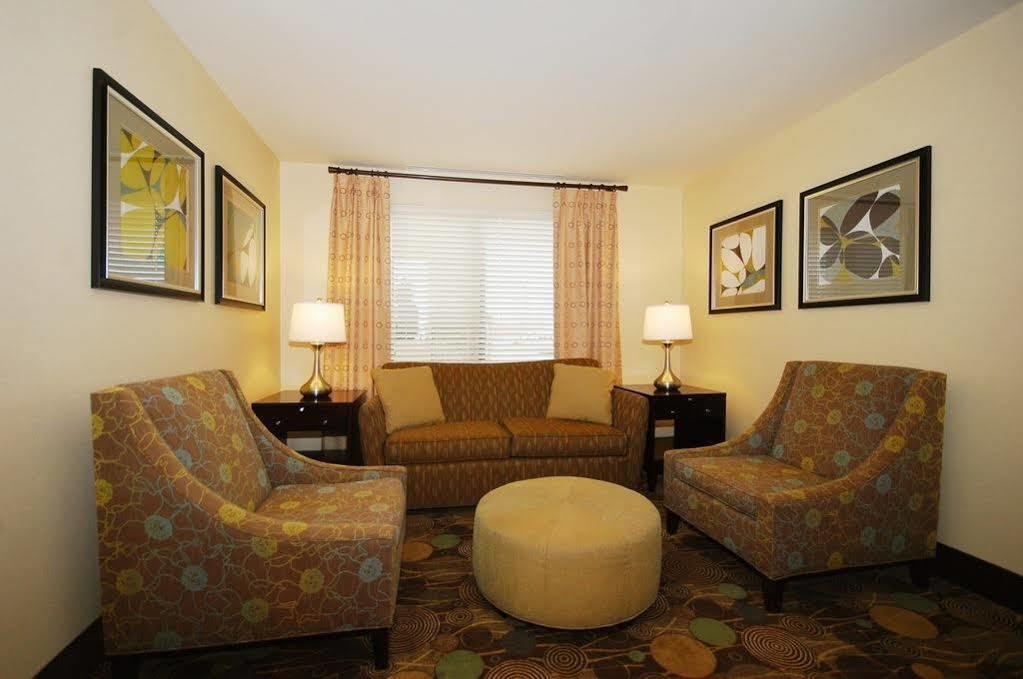 Holiday Inn Express And Suites Kittanning, An Ihg Hotel Dış mekan fotoğraf
