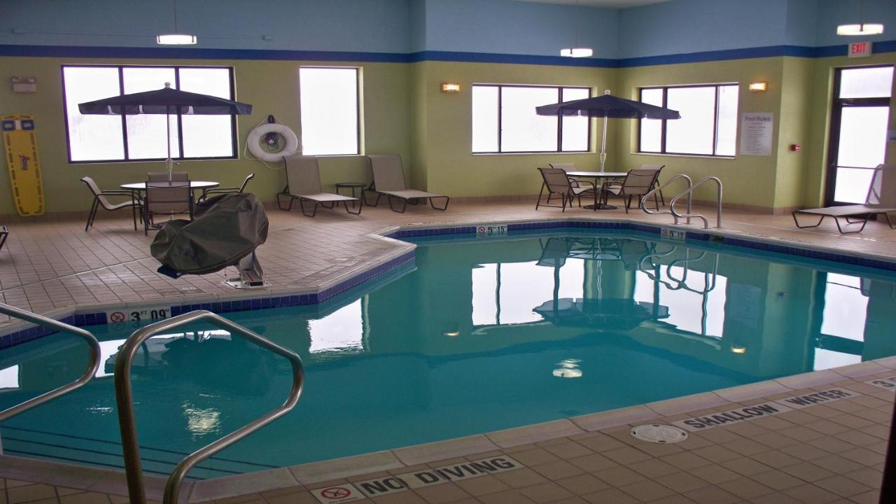 Holiday Inn Express And Suites Kittanning, An Ihg Hotel Dış mekan fotoğraf