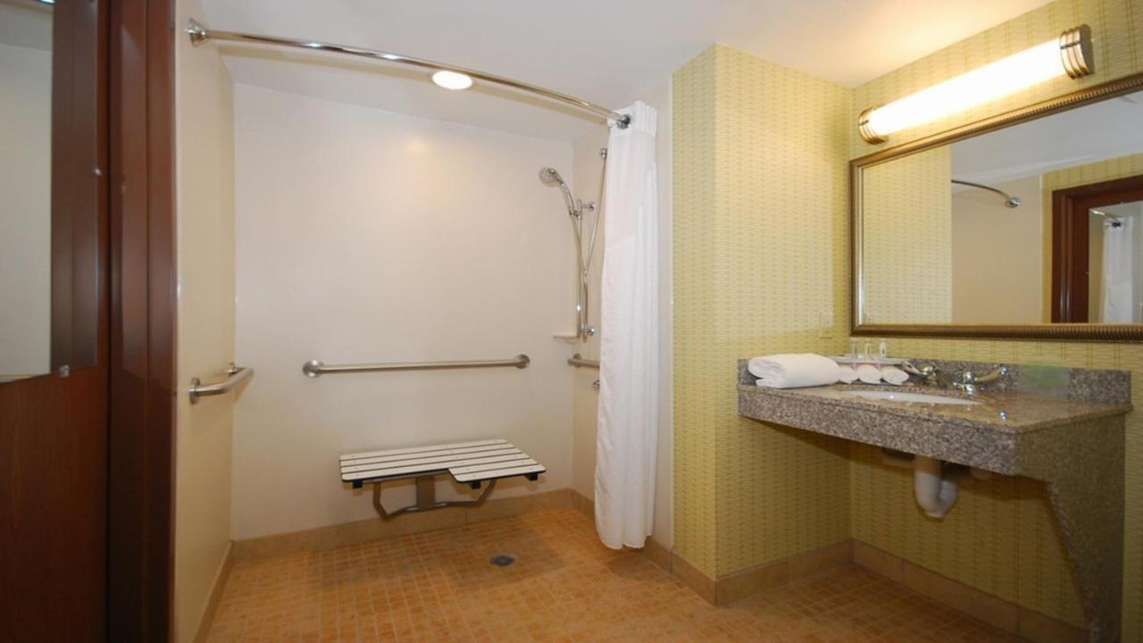 Holiday Inn Express And Suites Kittanning, An Ihg Hotel Dış mekan fotoğraf