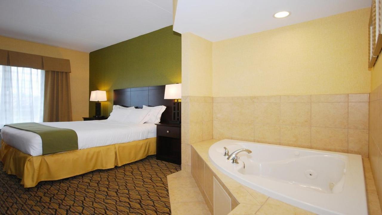 Holiday Inn Express And Suites Kittanning, An Ihg Hotel Dış mekan fotoğraf