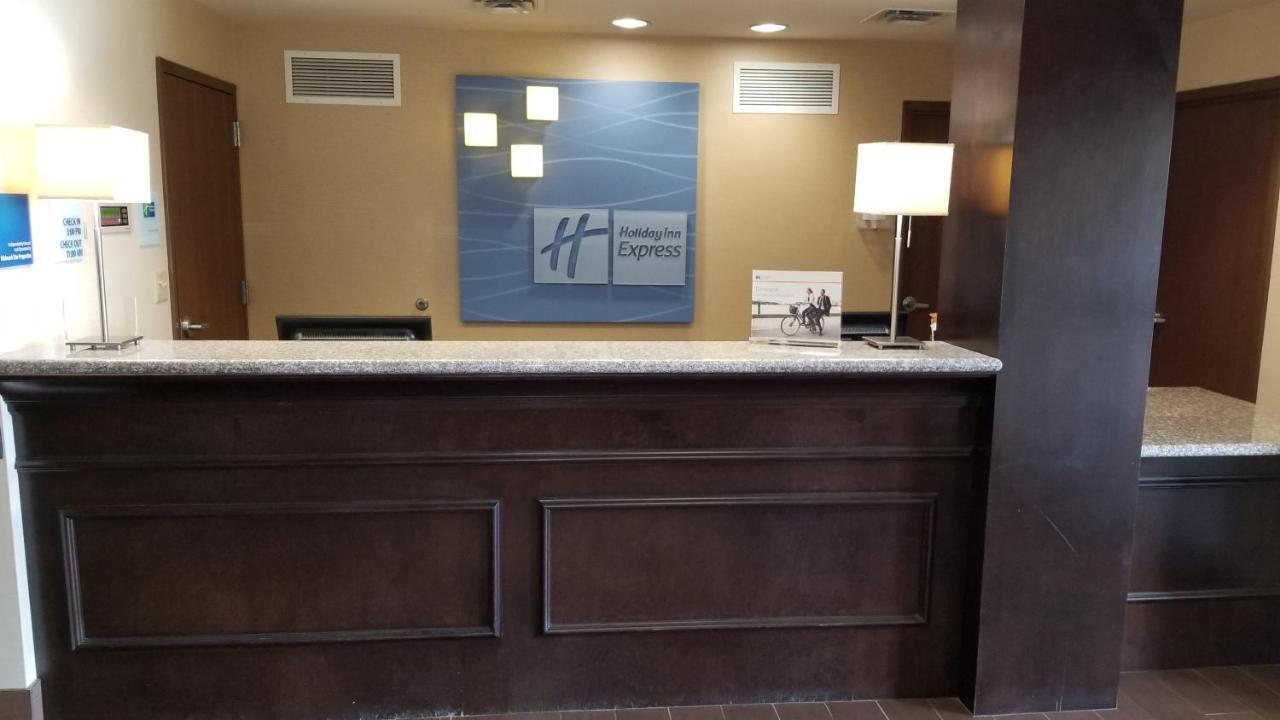 Holiday Inn Express And Suites Kittanning, An Ihg Hotel Dış mekan fotoğraf